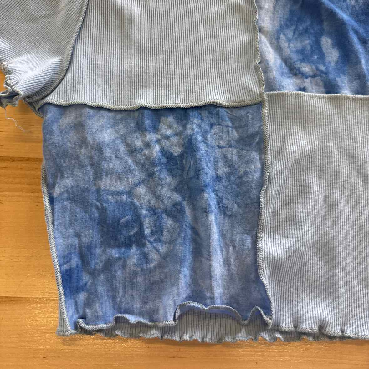 Do My Self Size L Blue Crop Top
