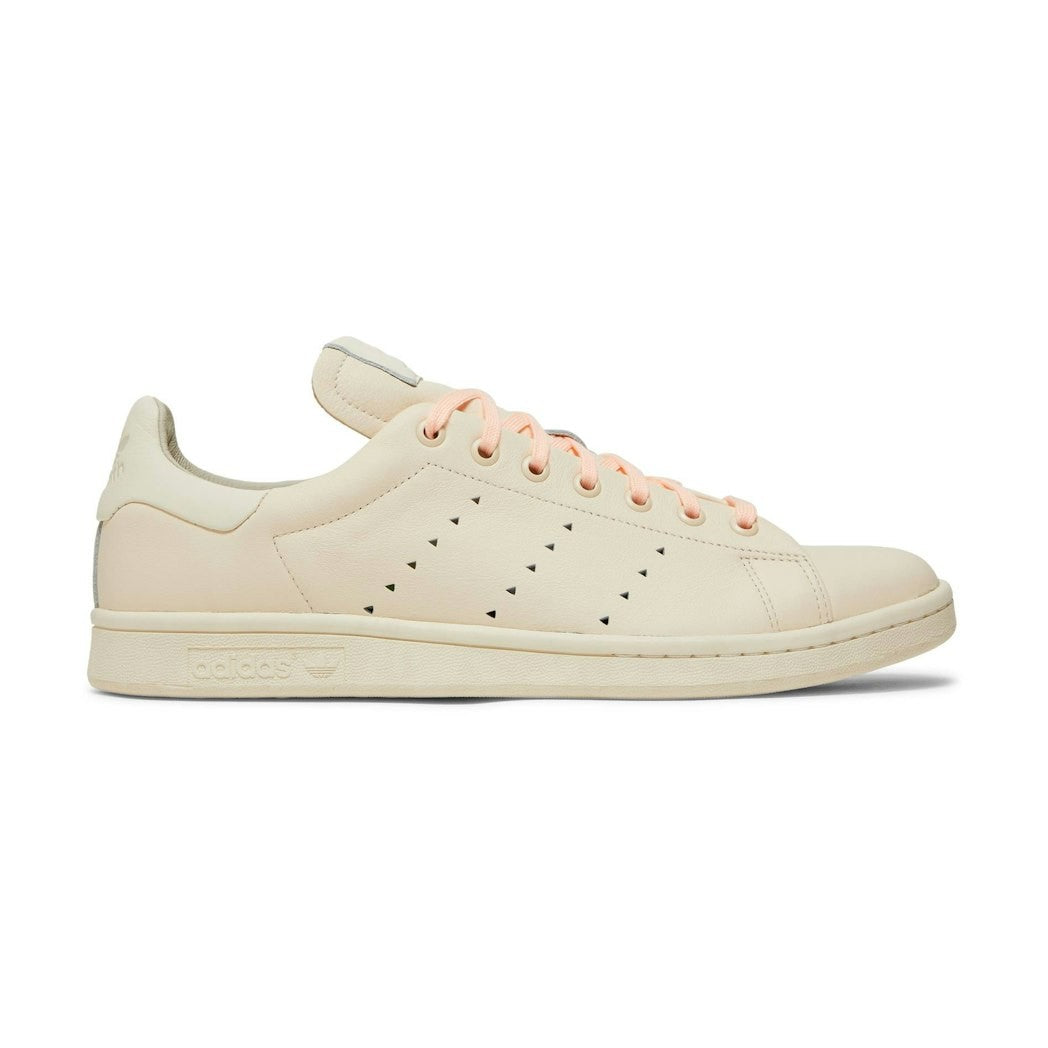 Adidas Shoe Size 7.5 White Sneakers