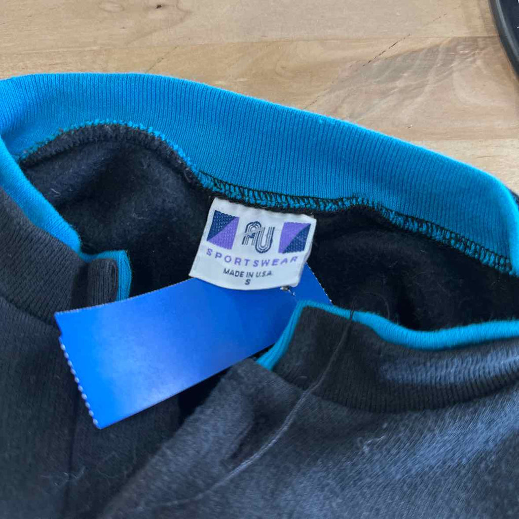 AU Sportswear Size S Black Sweatshirt