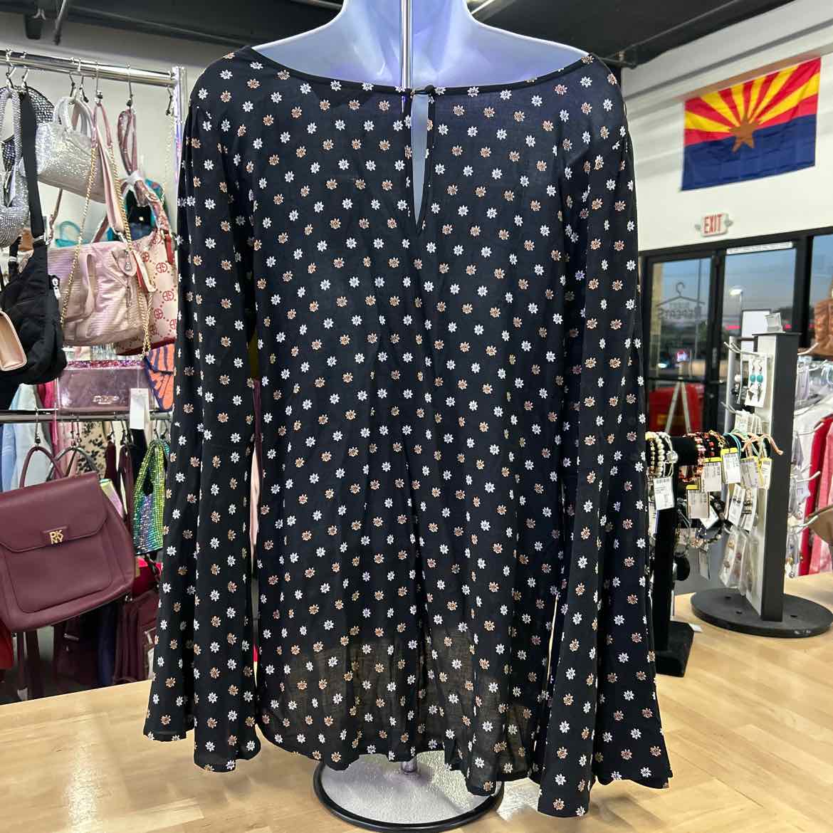 Express Size M Black Blouse