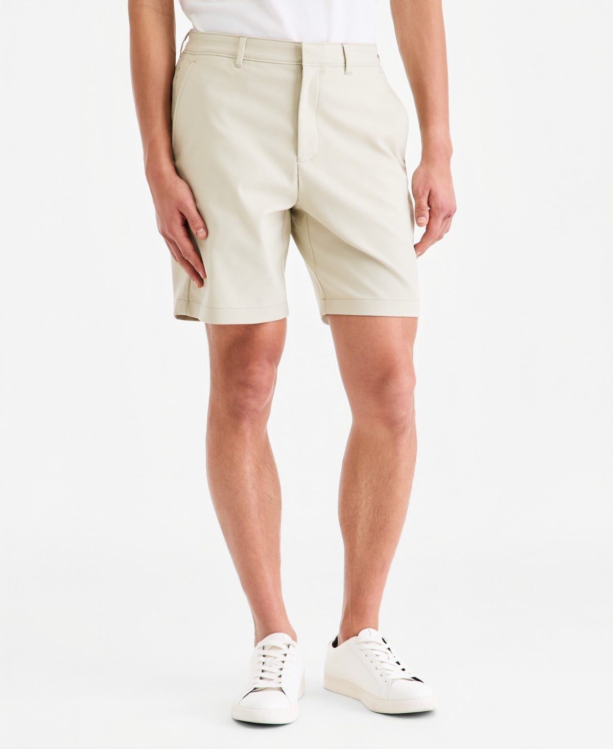 Alfani Men's Size 33 Men's 8" Tech Shorts