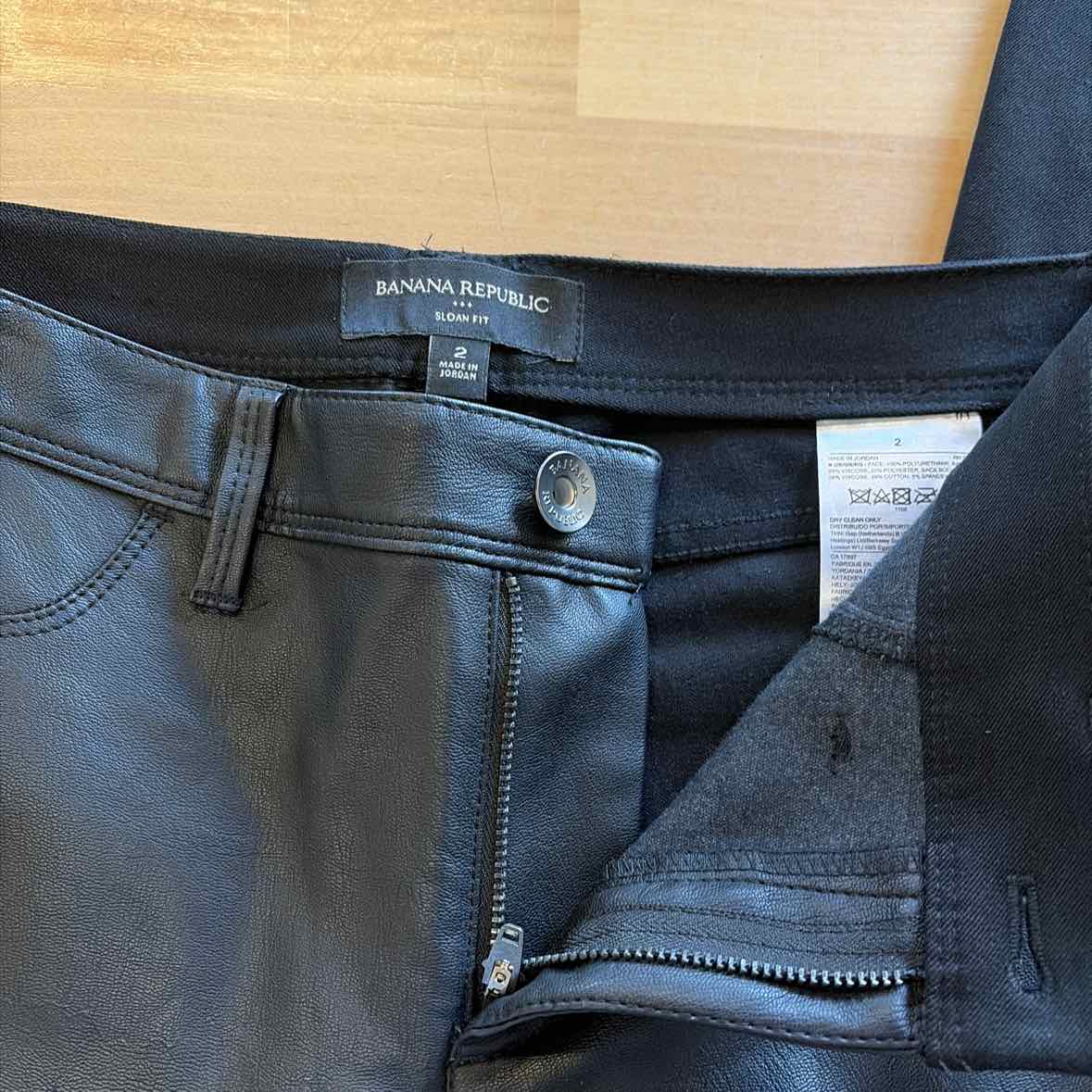 Banana Republic Size 2 Black Used Pants