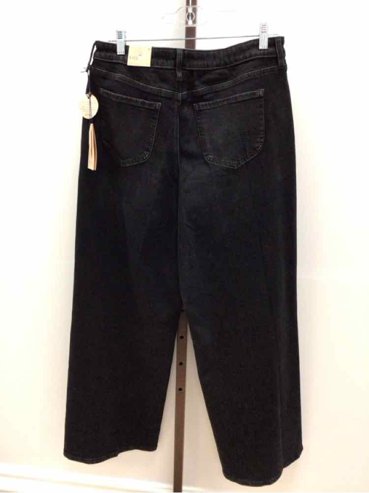 NYDJ Size 10 Black Jeans