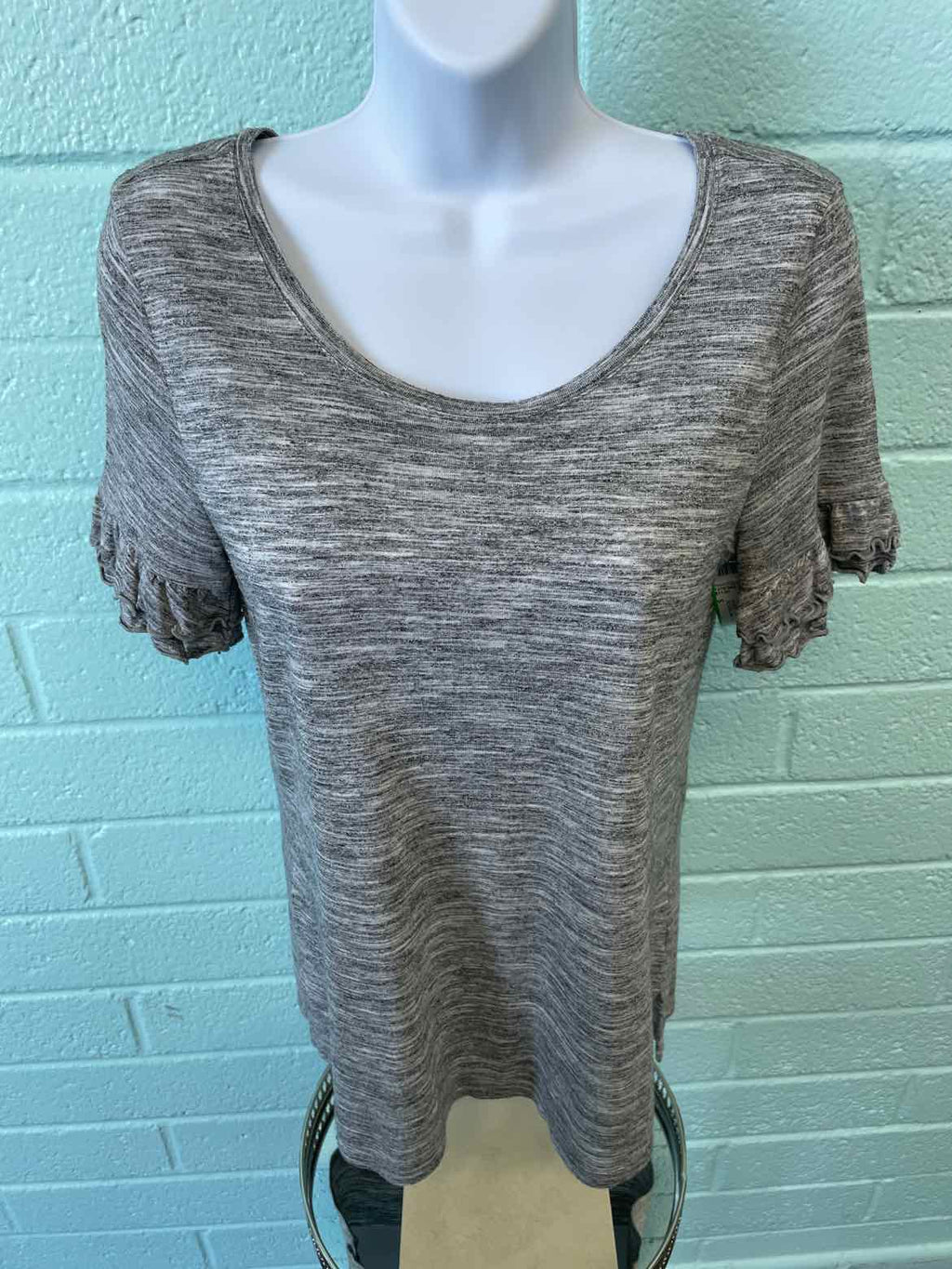 So Size S Gray T-shirt