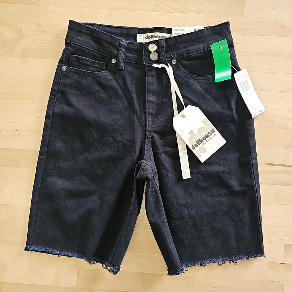 Dollhouse Juniors' High-Rise Frayed Bermuda Shorts - Black - 1/2