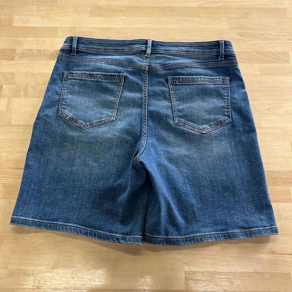 J Jill Women Size 14 Blue Denim Preloved Shorts