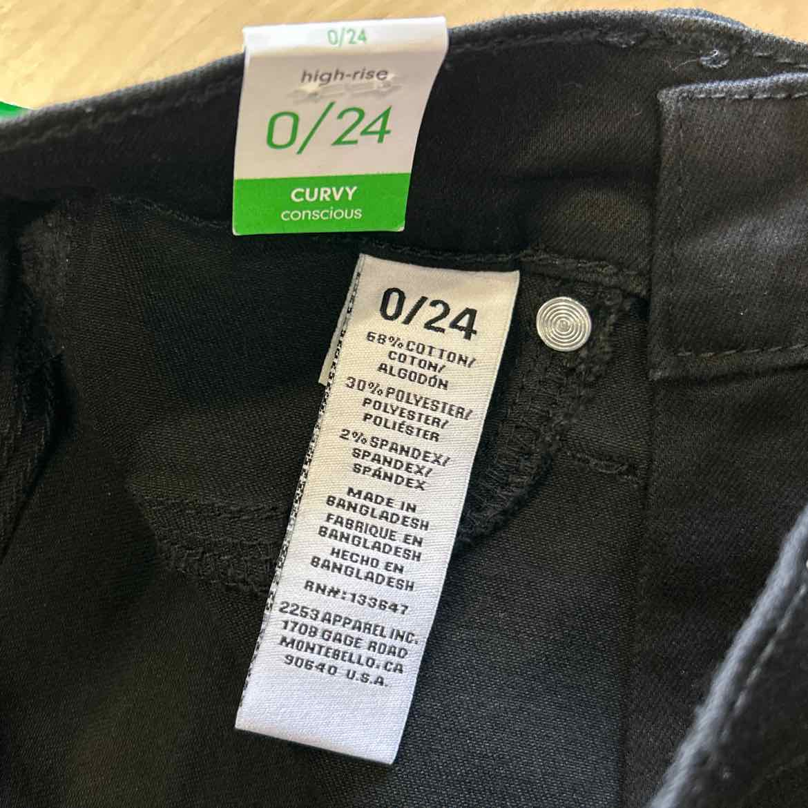 Celebrity pink Size 0 Black Denim New Jeans