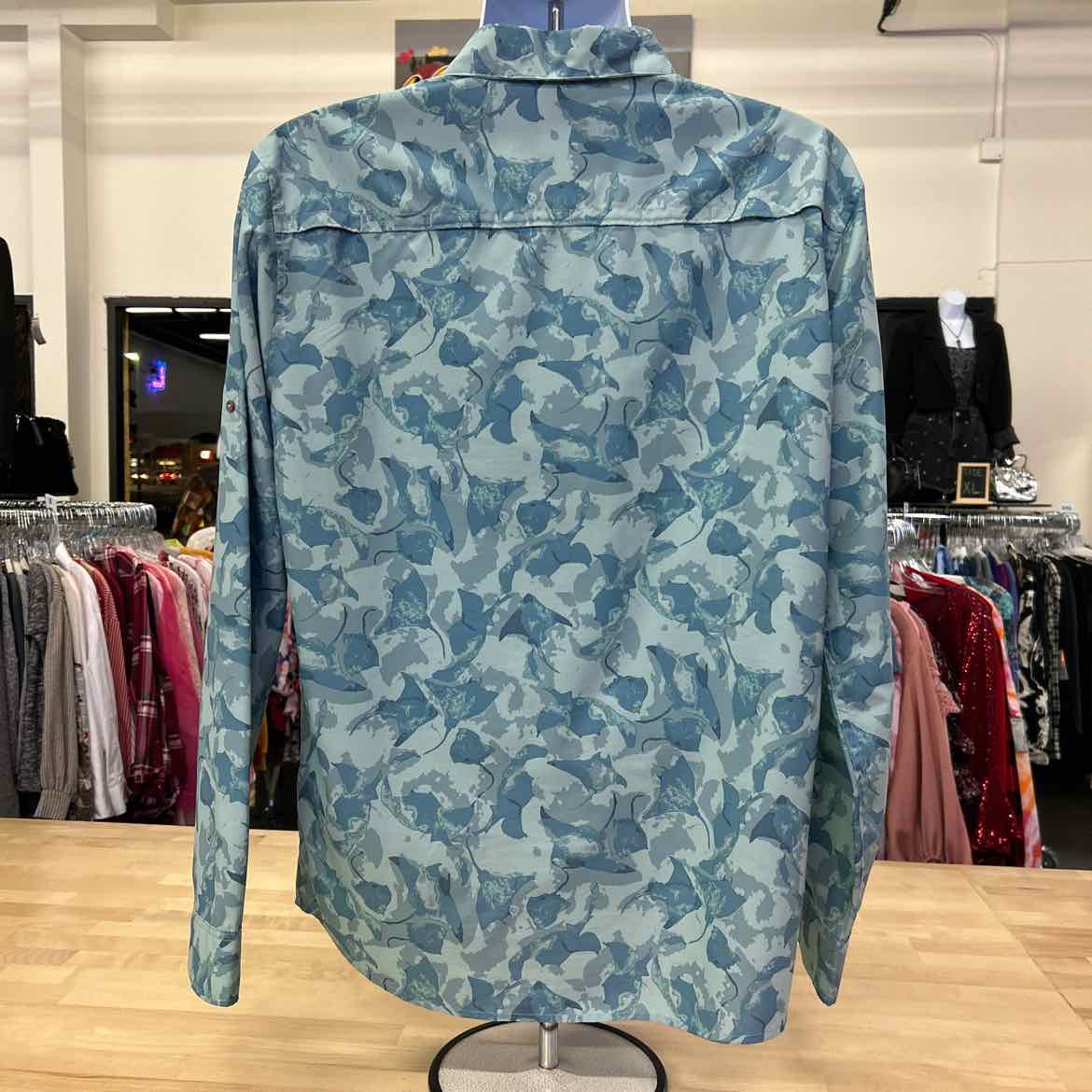 Patagonia Size M Green MENS Button Down Shirt