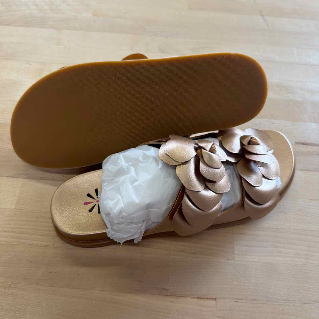 Isaac Mizrahi Size 10 Gold New Sandals