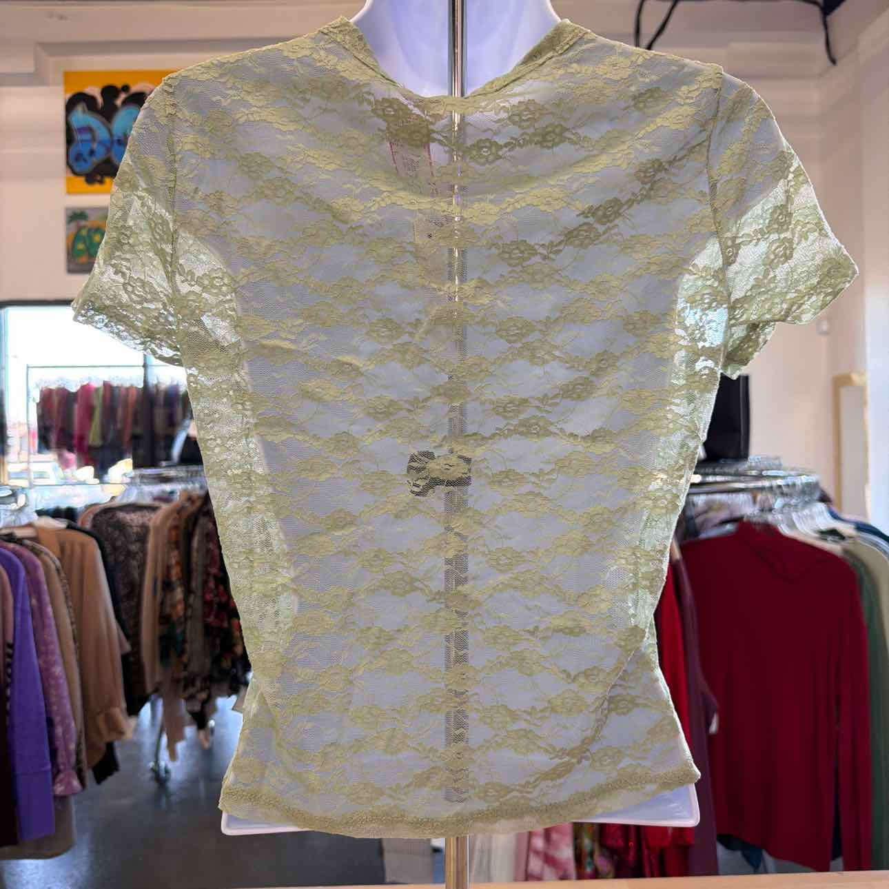 Ultra Flirt Juniors' Graphic Lace Tee - Desert Sage