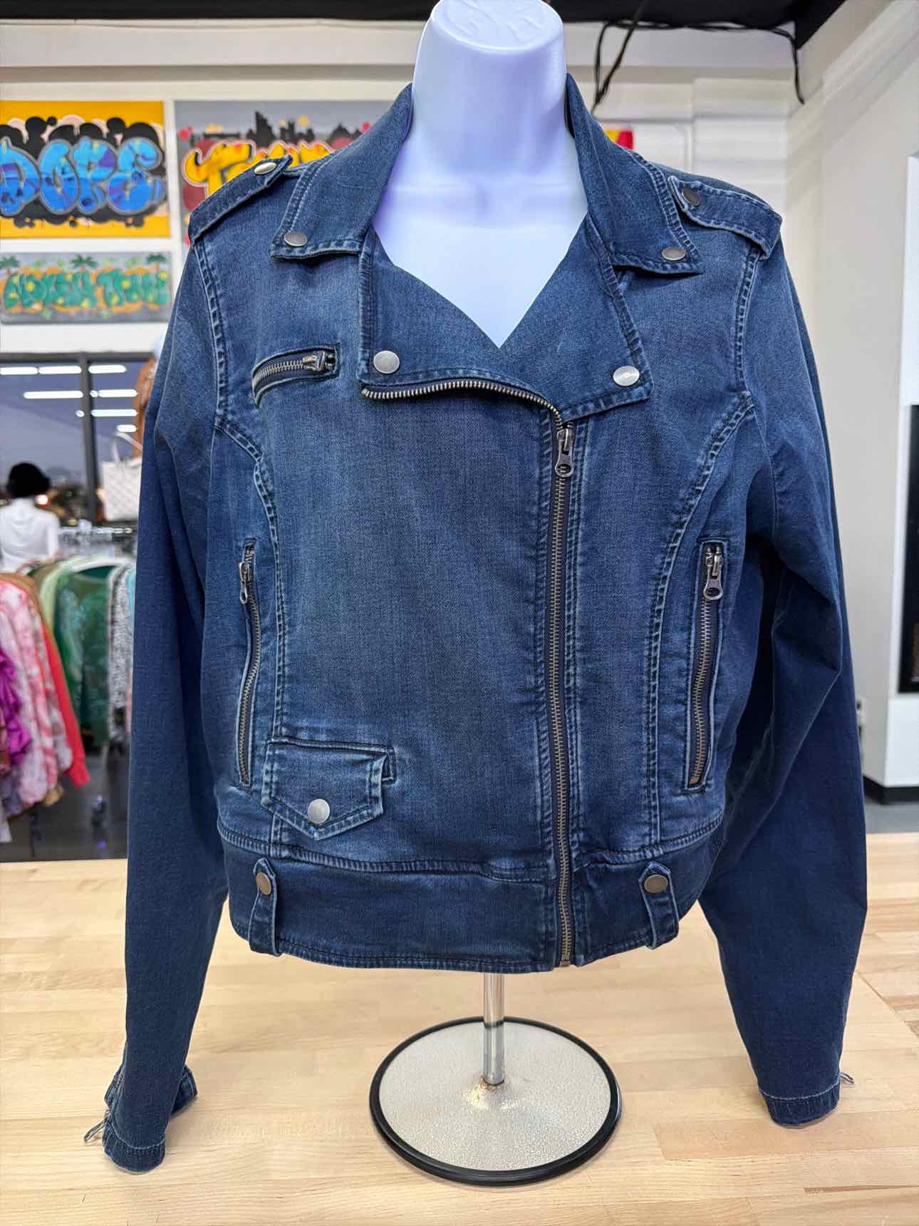 Torrid Size 2X Blue Denim Used Jacket