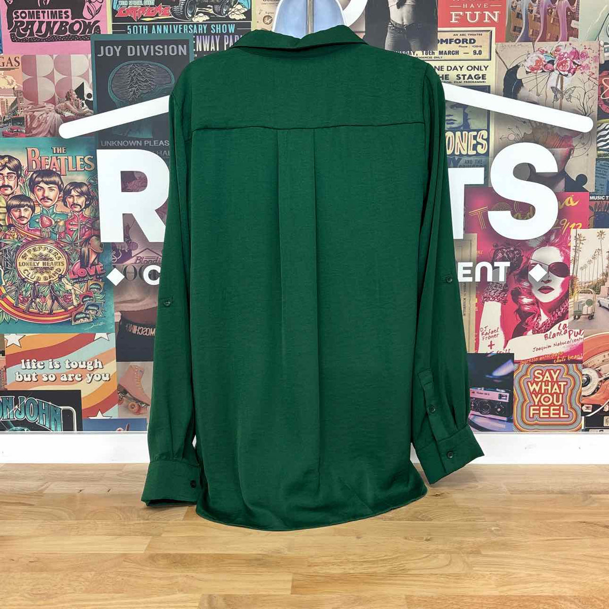 Melloday Size M Green Preloved Button Down LS