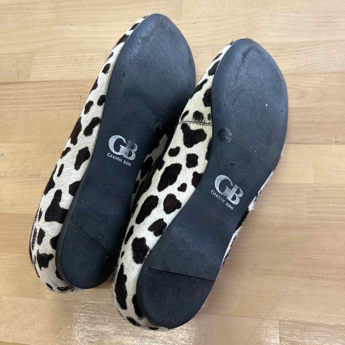 Gianni Bini Size 9 Black/White Preloved Flats