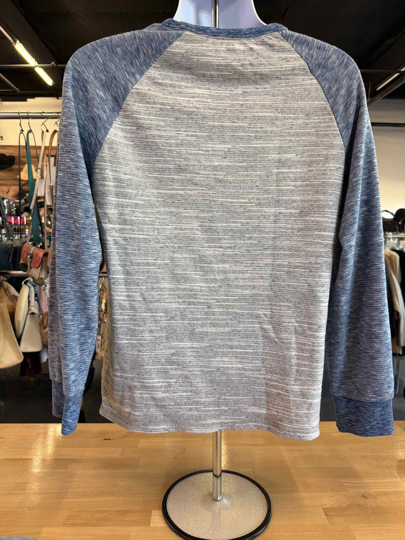 Arizona Jean Size M Gray MENS Long Sleeve Shirt