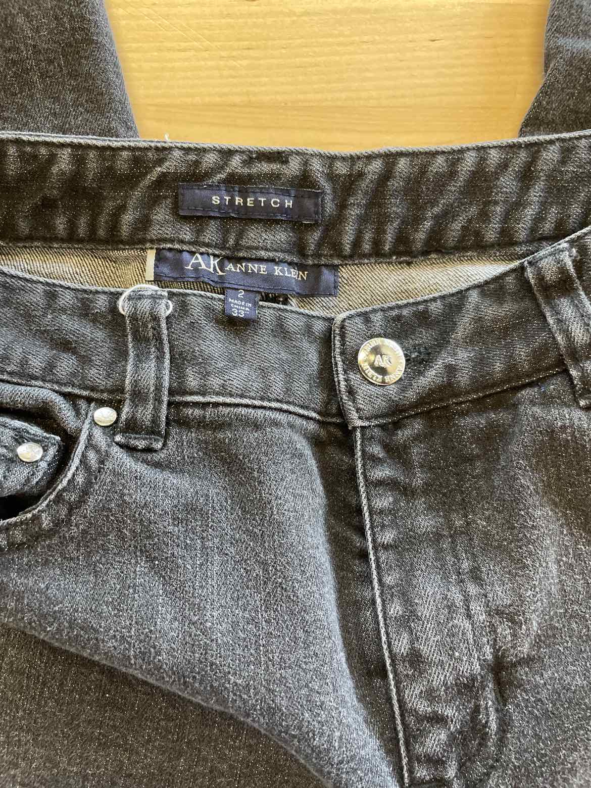 Anne Klein Size 2 Jeans