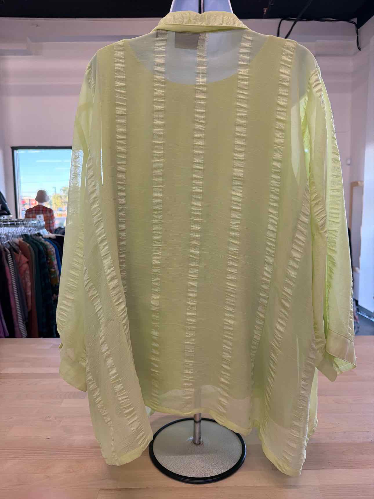 Avenue Size 26/28 Green Beaded 2 pc sets