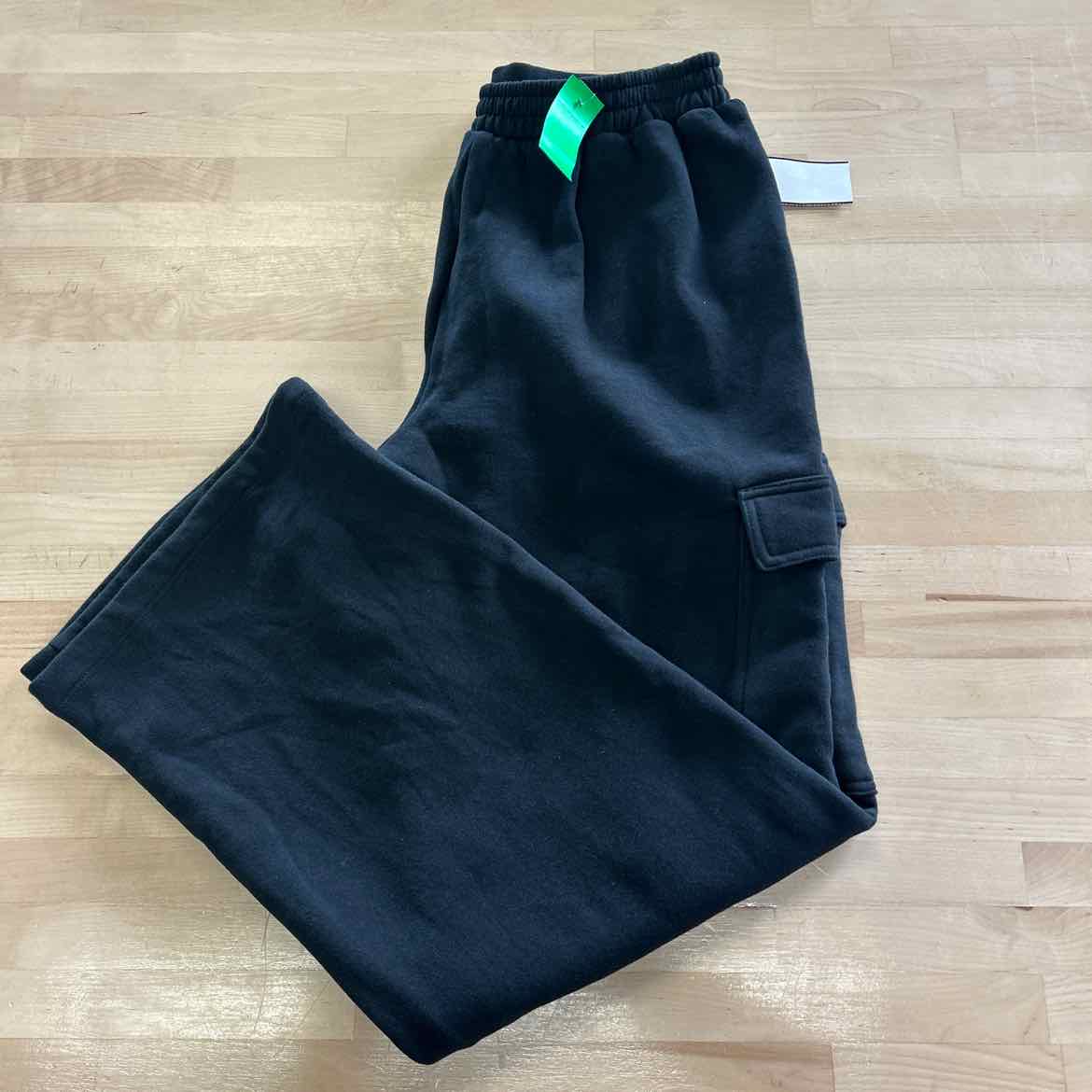 Self Esteem Juniors Cozy Cargo Sweatpants - Black