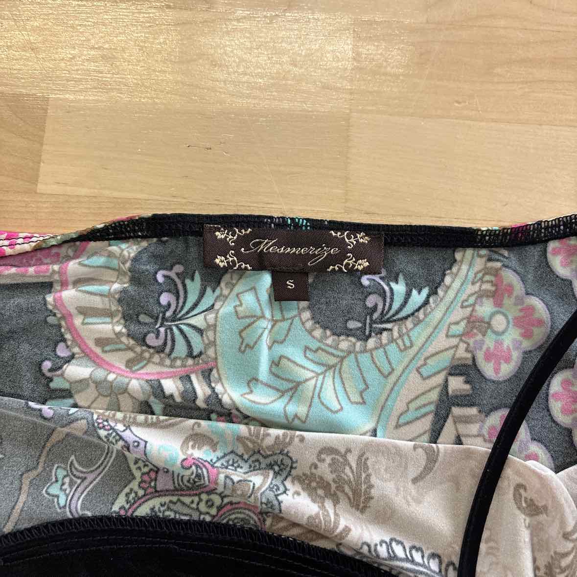 Mesmerize Size S Multi-Color Tank