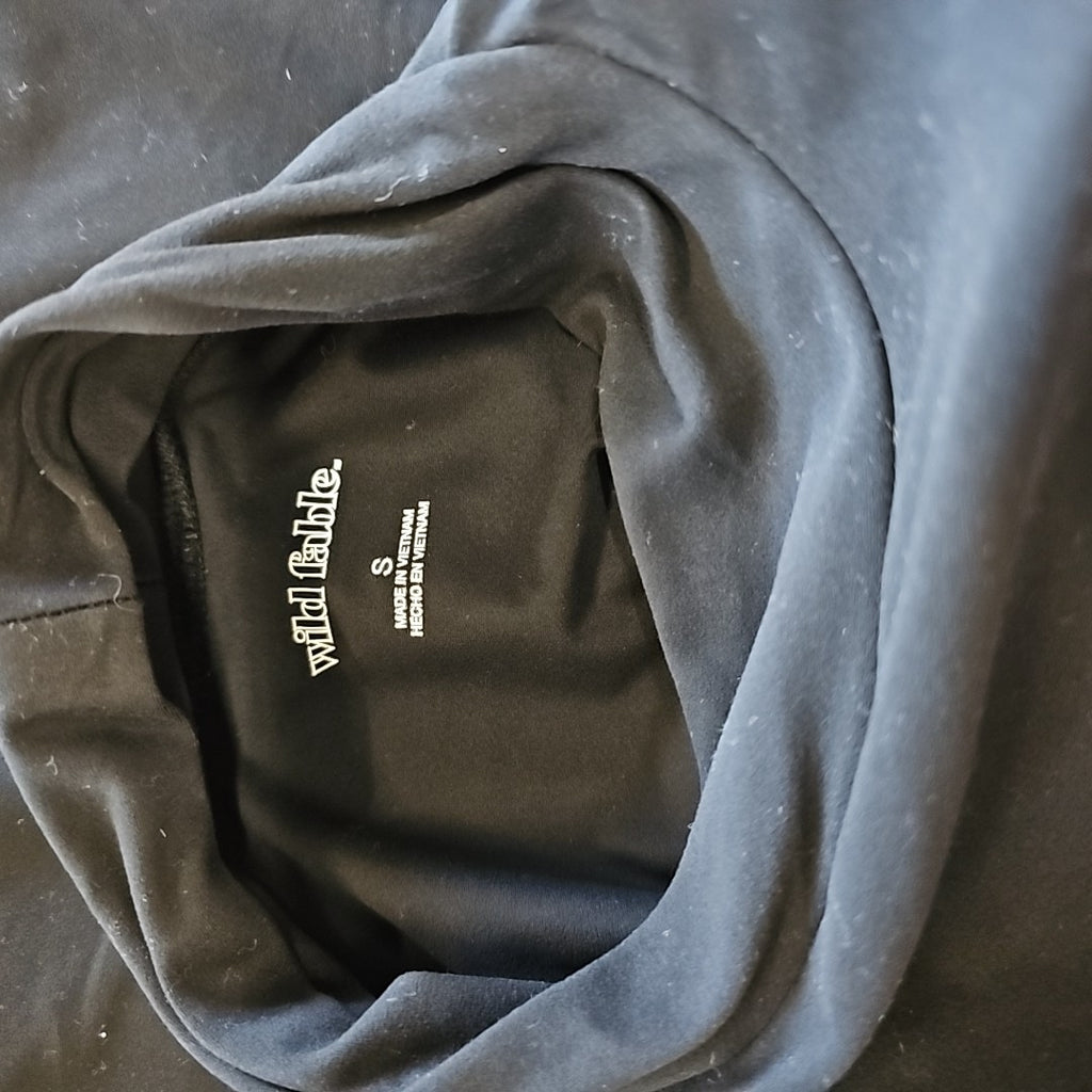 Wild Fable Size S Black Long Sleeve
