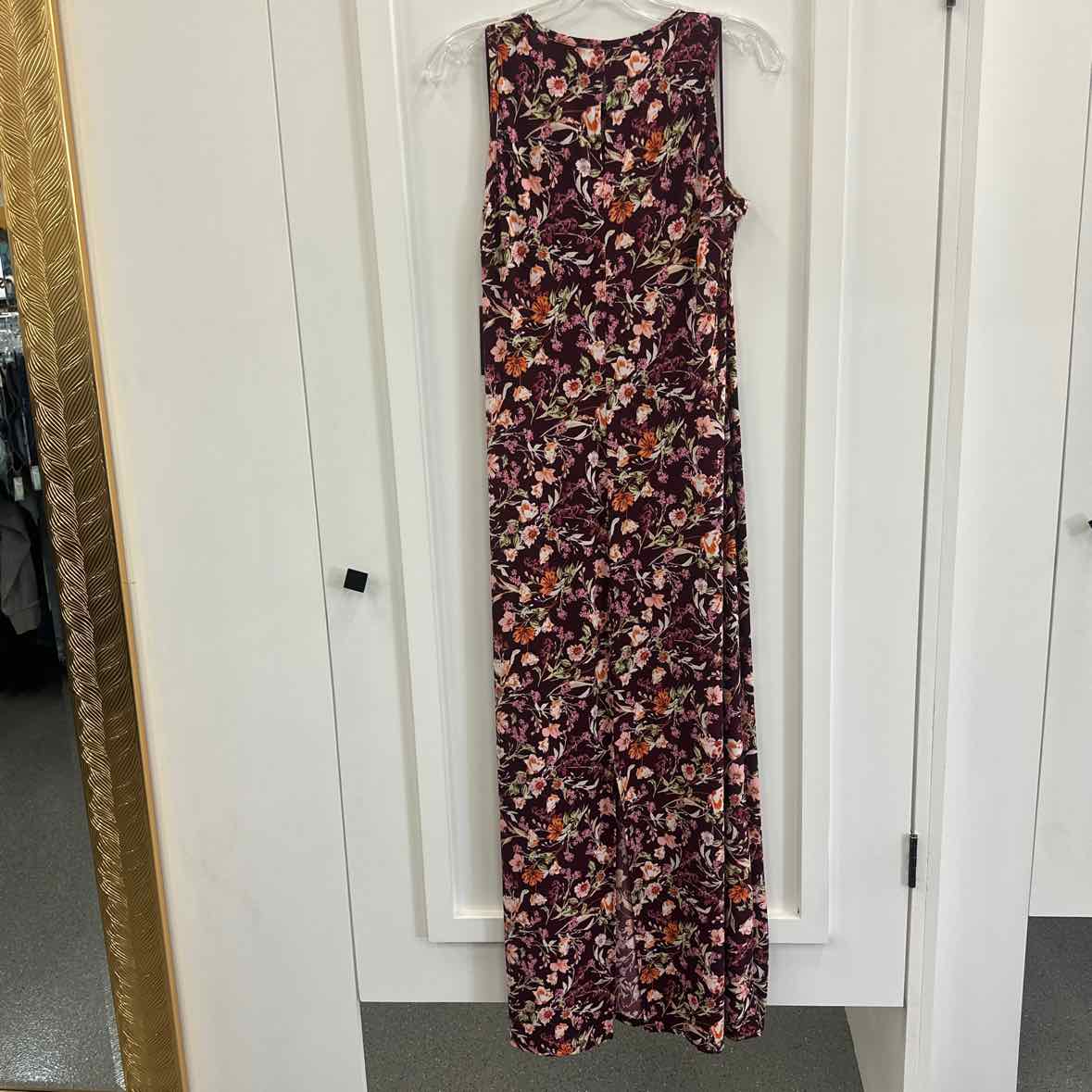 Vince Camuto Size S Burgundy New Dress