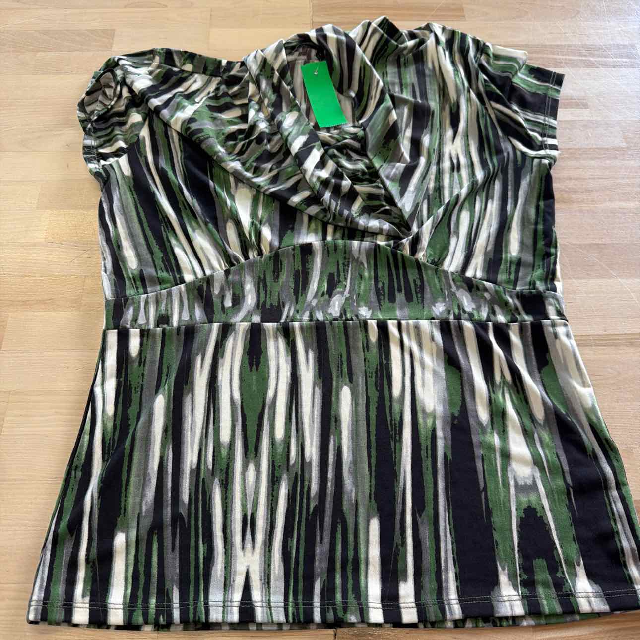 Antonio Melani Size M Green Preloved Blouse SS