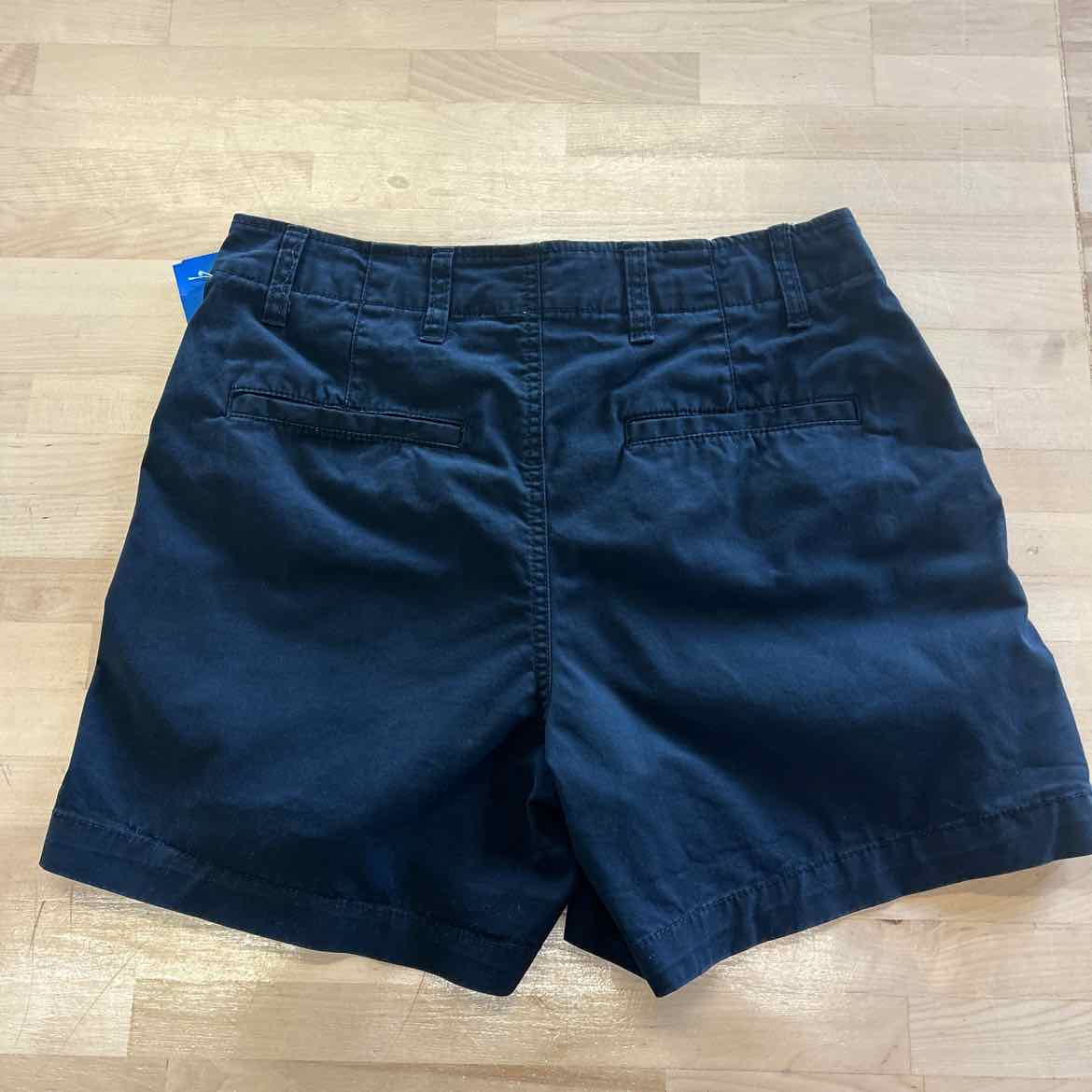 Gap Women Size 6 Black Preloved Shorts