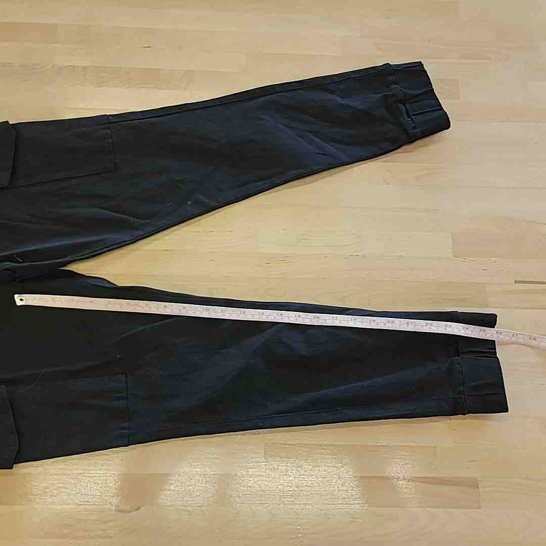 Almost Famous Size M Black cargo
