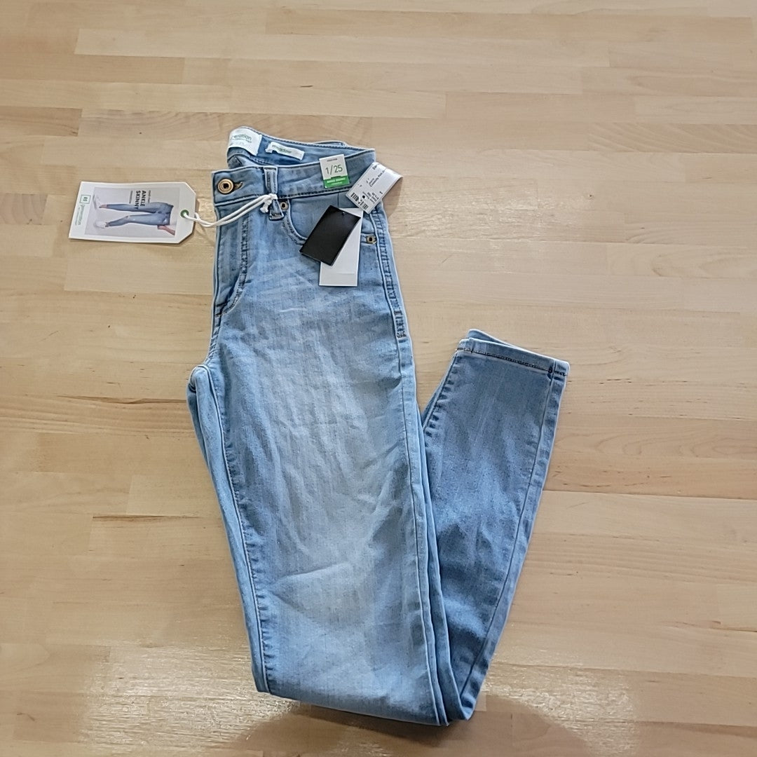 Celebrity Pink Juniors' Mid Rise Skinny Ankle Jeans