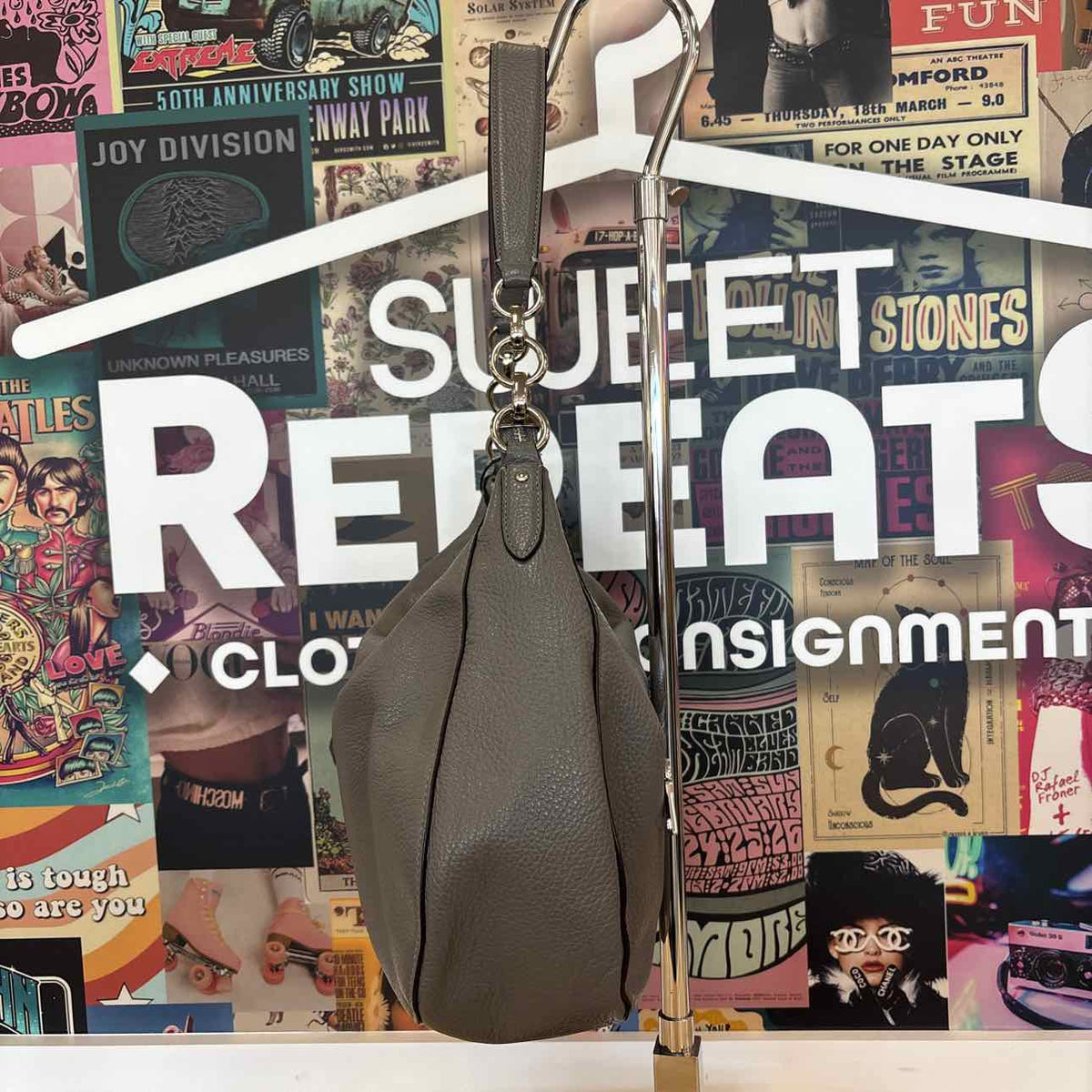 Coach Gray Pebbled Leather Preloved Handbag