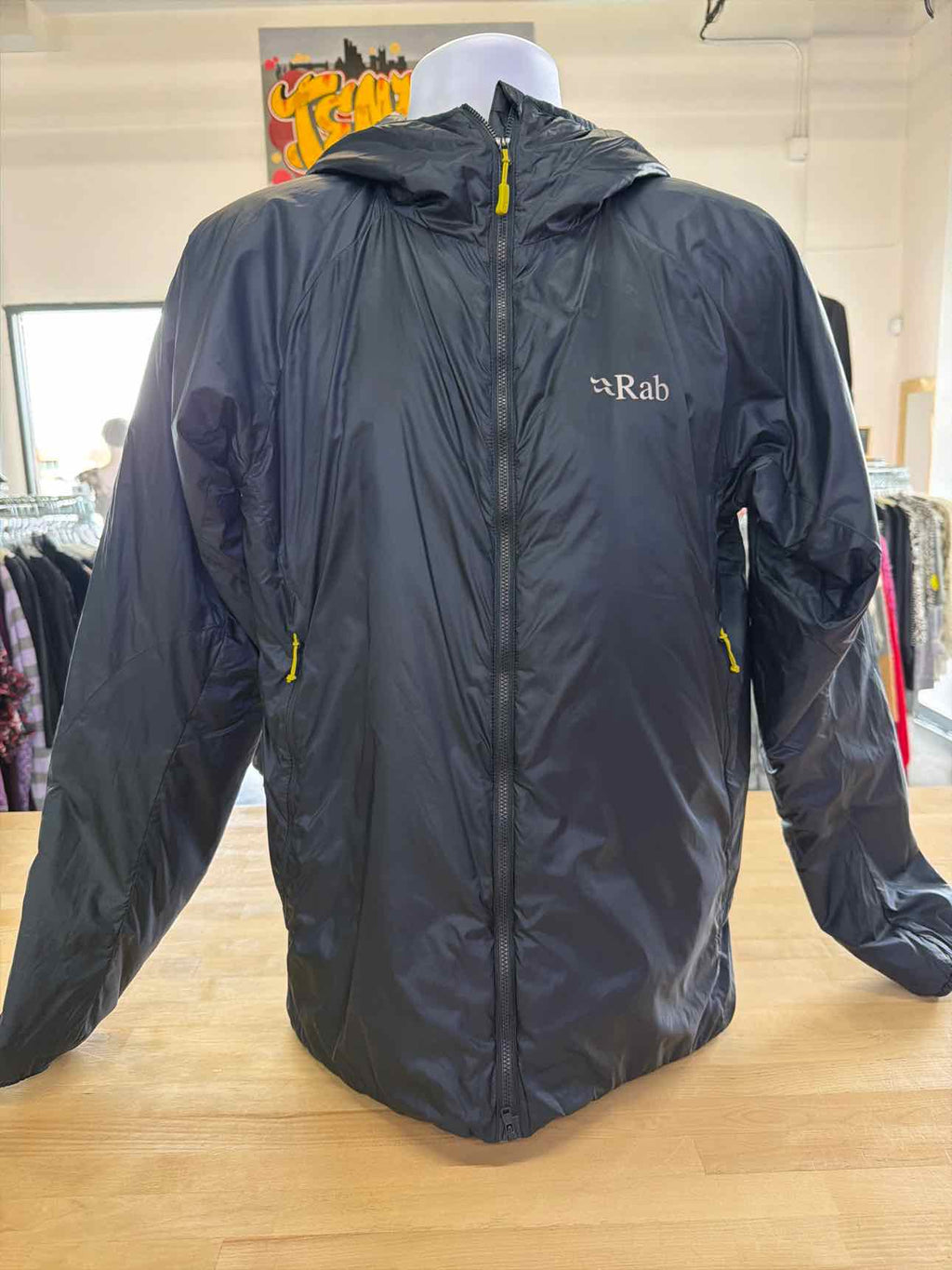RAB Size M Navy MENS Jacket