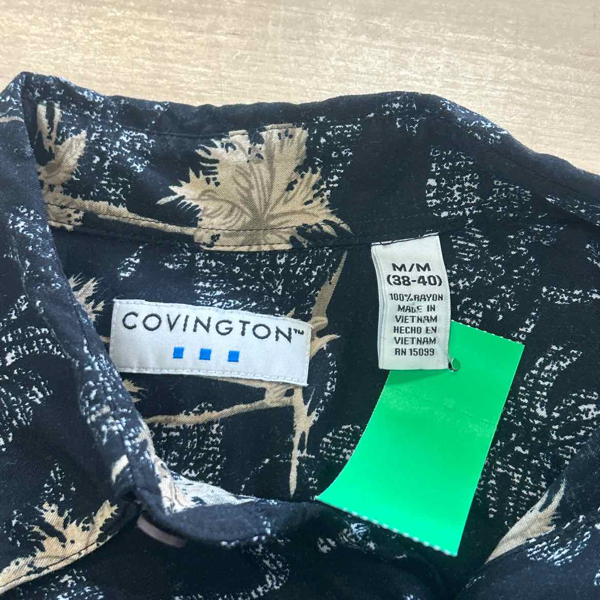 Covington Size M Black Preloved MENS Button Down Shirt