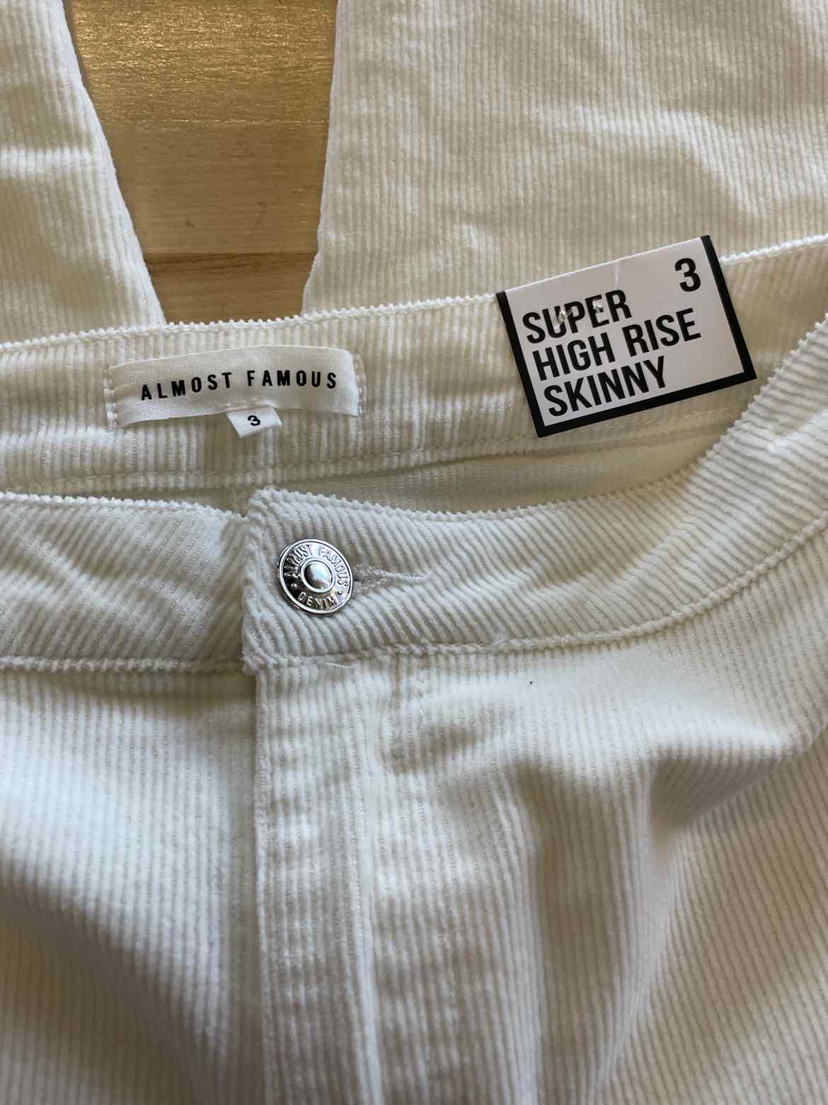 Almost Famous Size 3 White New Pants