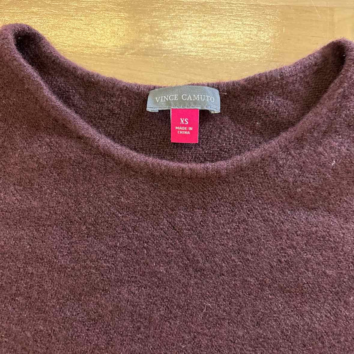 Vince Camuto Size XS Burgundy New Sweatshirt