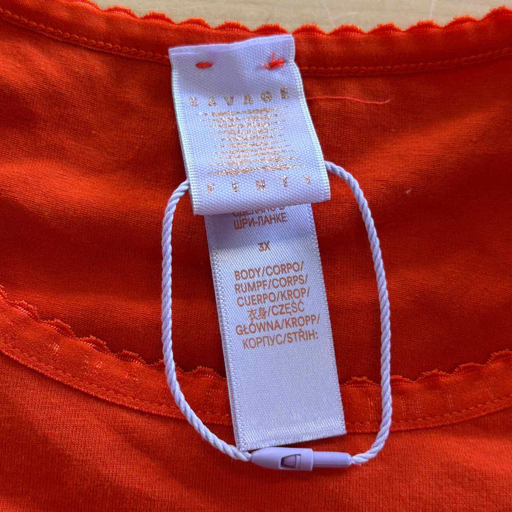 Fendi Size 3X Orange Preloved T-shirt