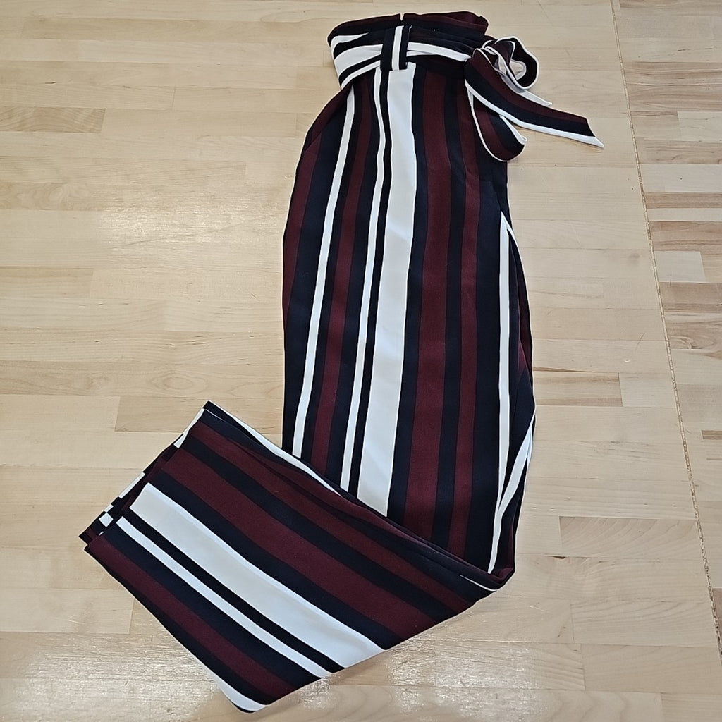 Express Size 10 Black White Red Pants