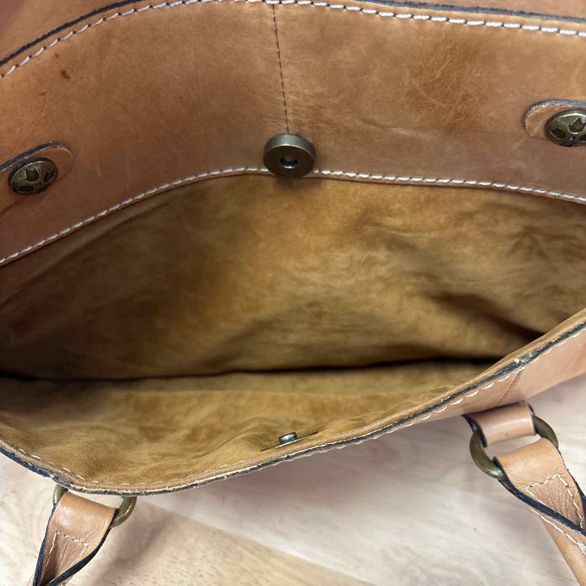 Patricia Nash Tan Leather Preloved Handbag