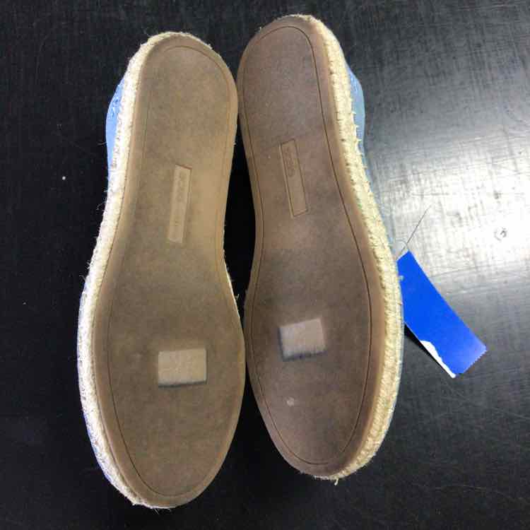 BCBG Shoe Size 8.5 Blue Loafers