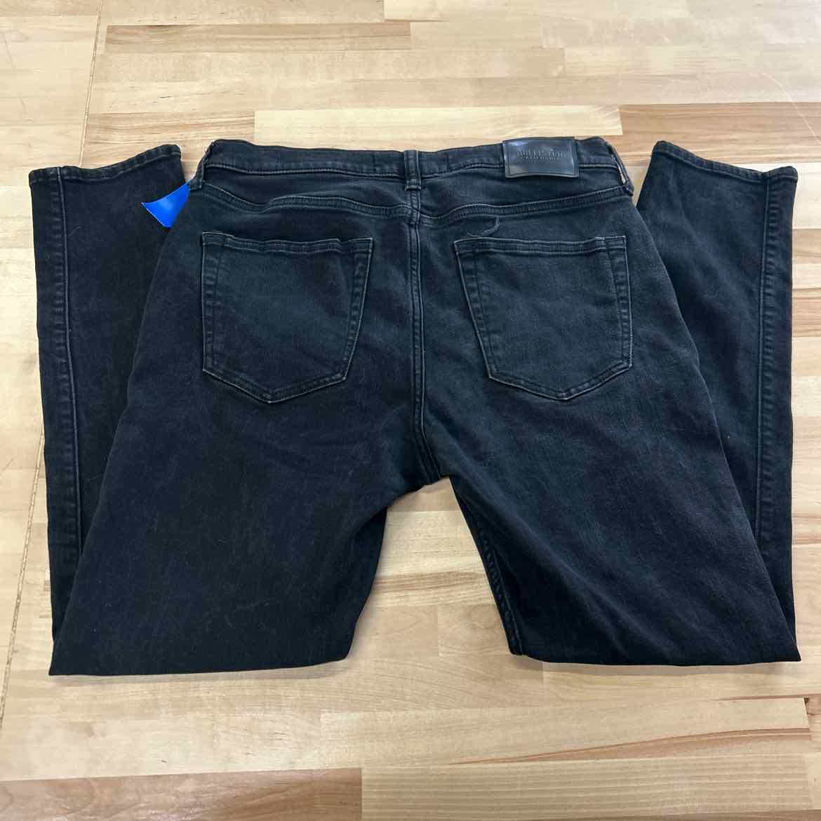 Hollister Size 33 Black Jeans