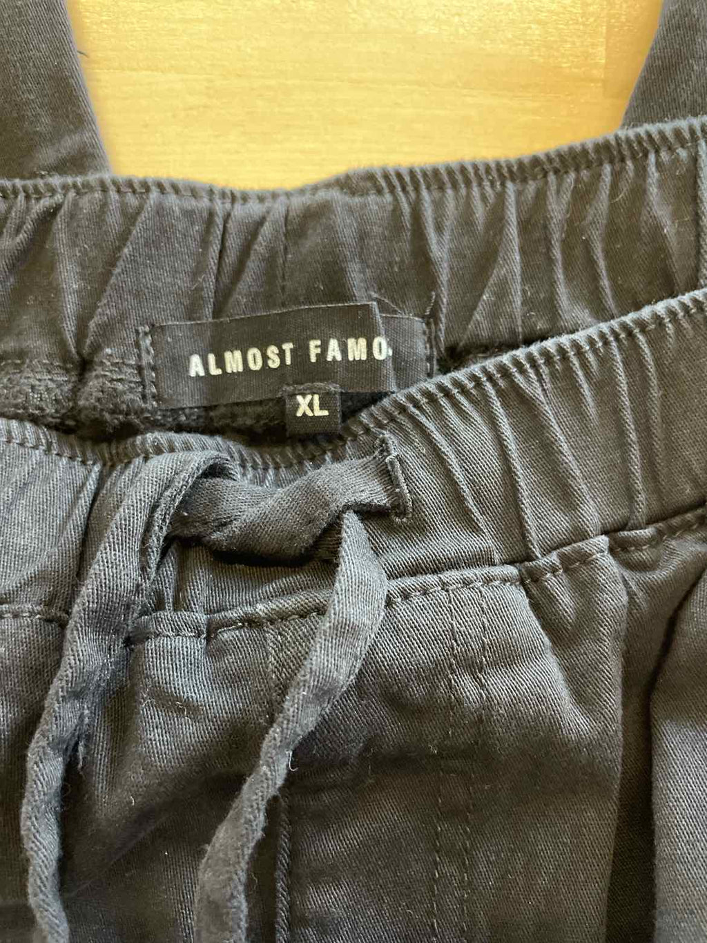 Almost Famous Size XL Black cargo