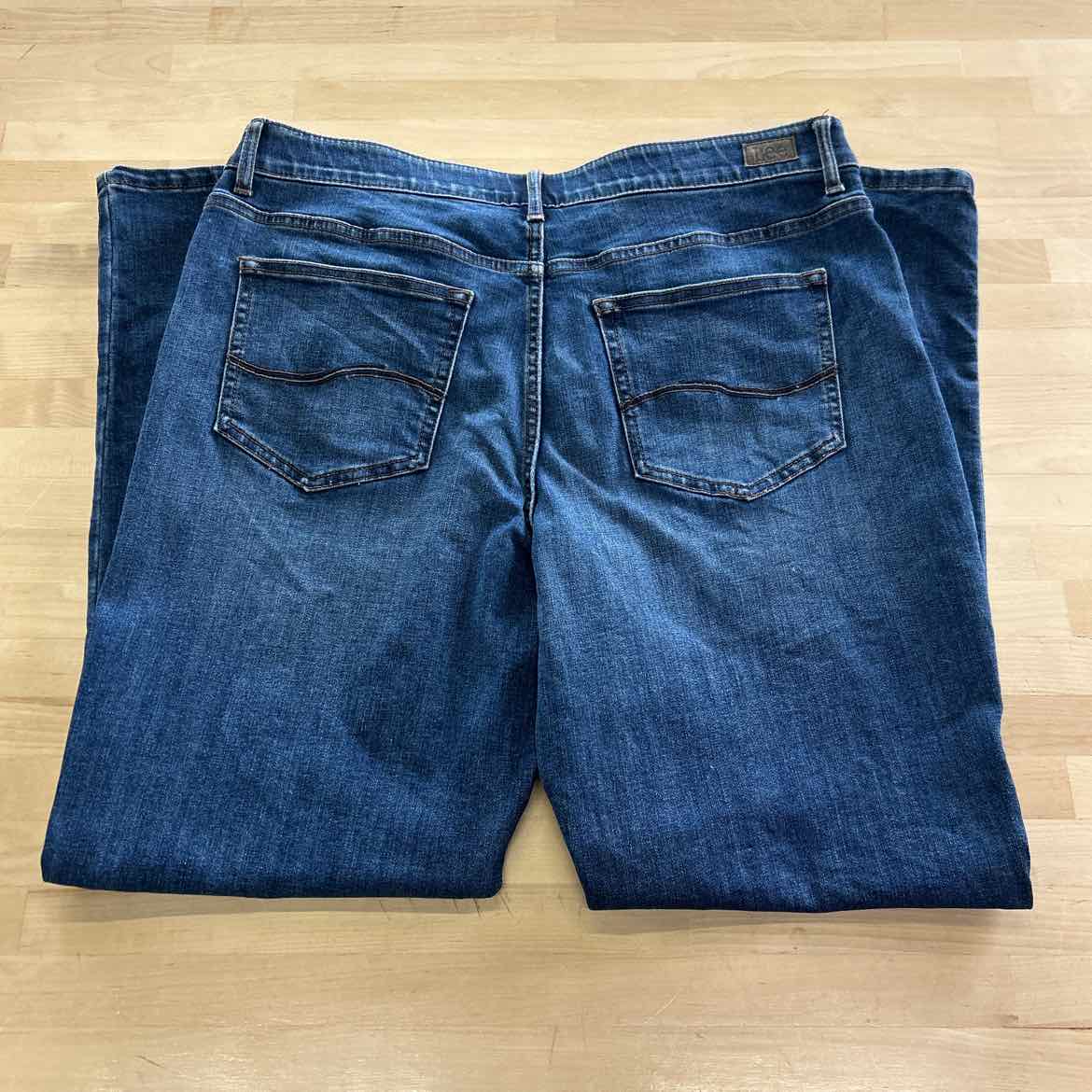 lee Size 16 Blue Denim Preloved Jeans