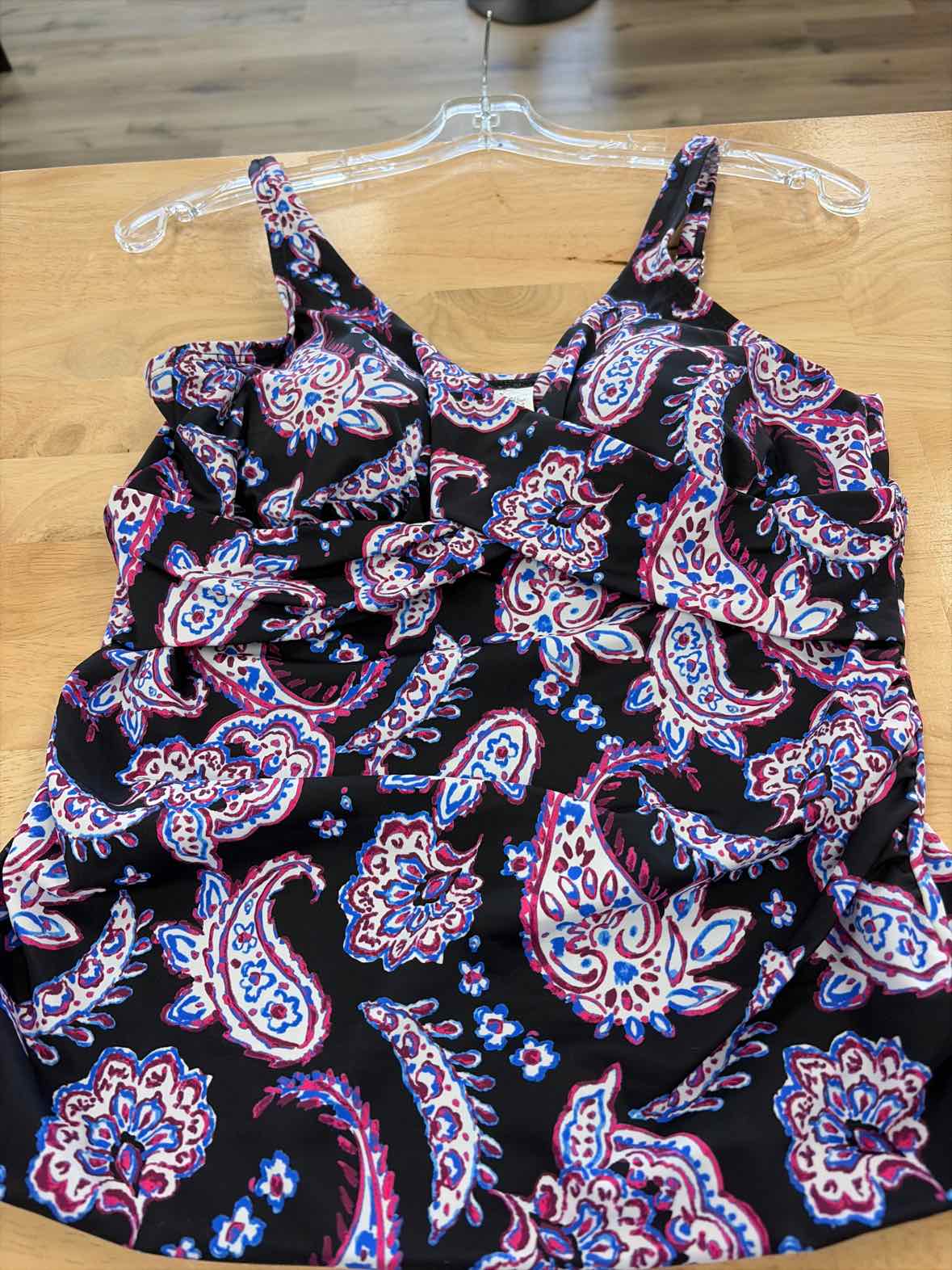Swim Solutions Women's Paisley-Print Tankini Top