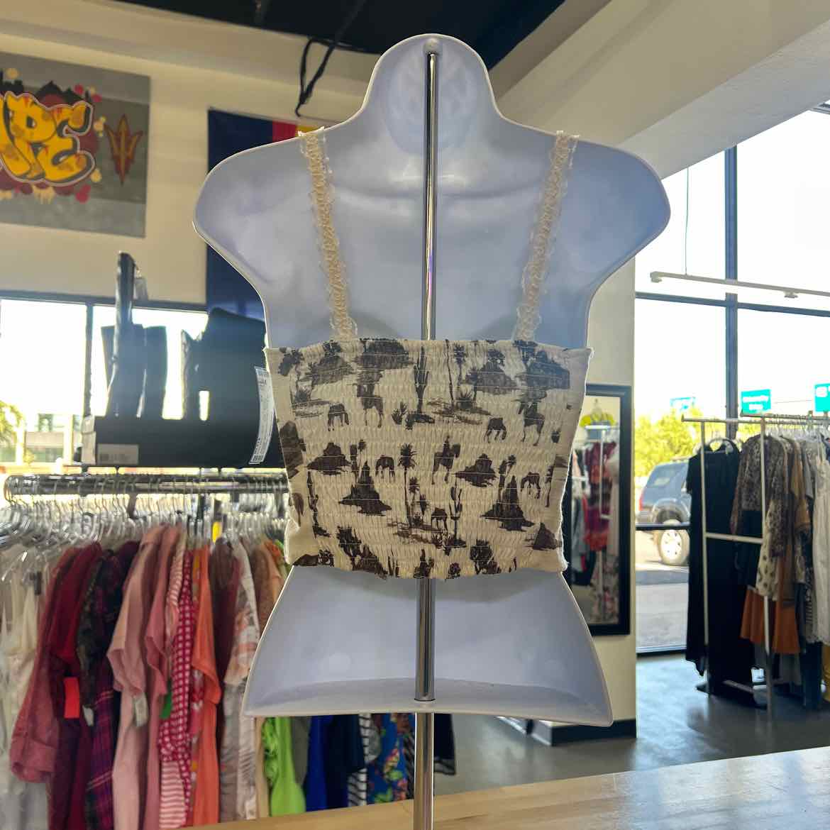 Thirty Thirty Size XS White Preloved Tank