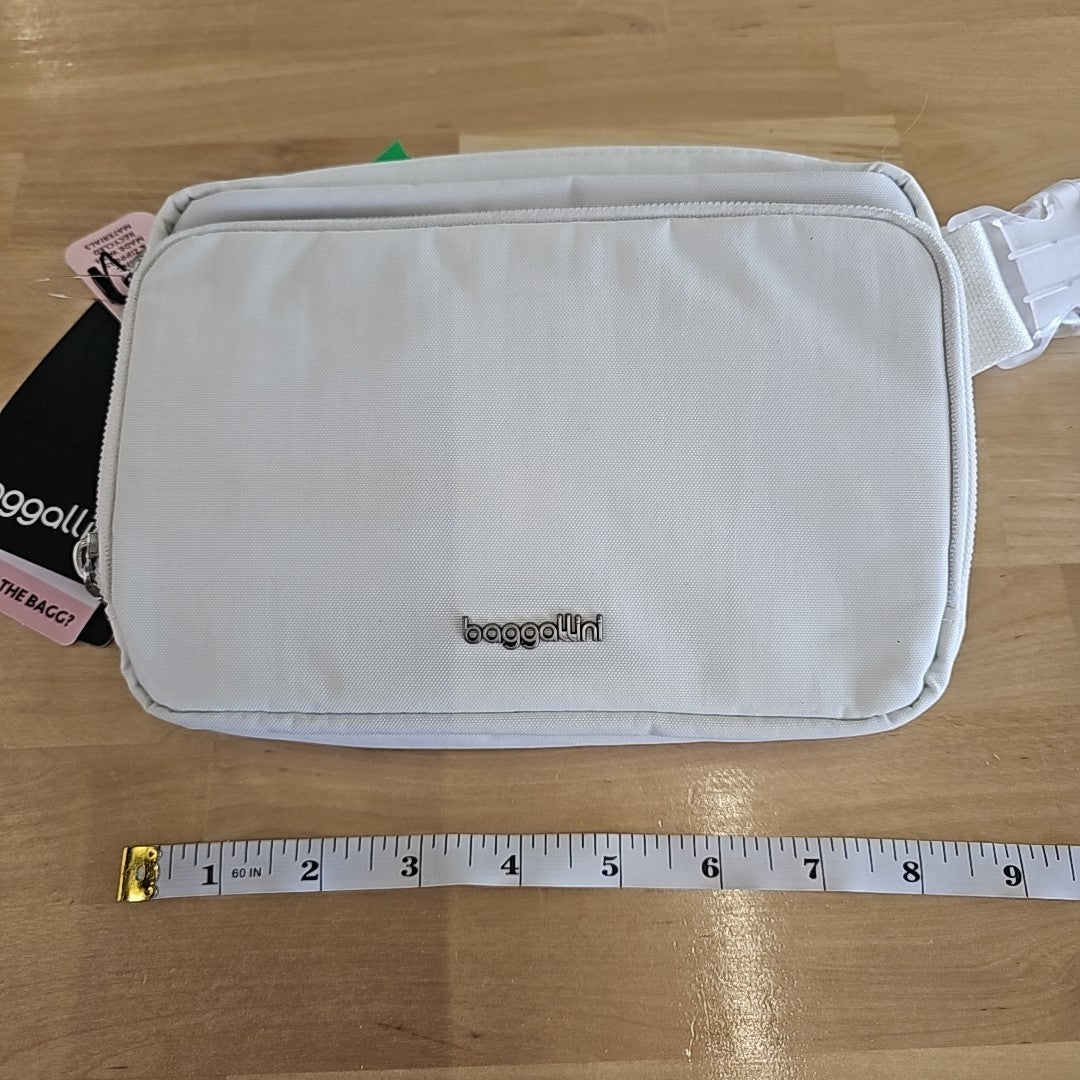 Baggallini Modern Belt Bag Sling Shoulder Women's Handbags White 1, Synth