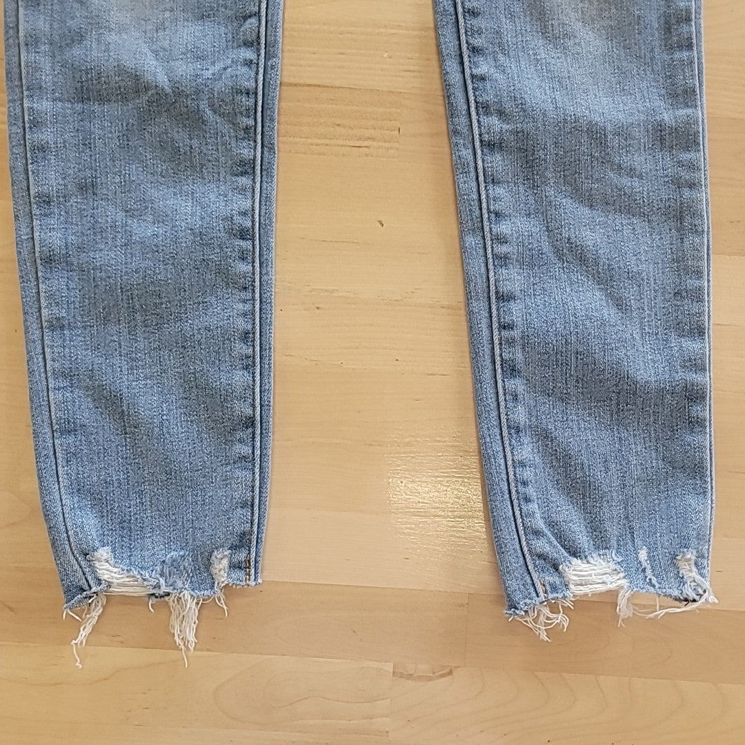 Levi's Size 24 721-High Rise Skinny-Jeans Medium Blue