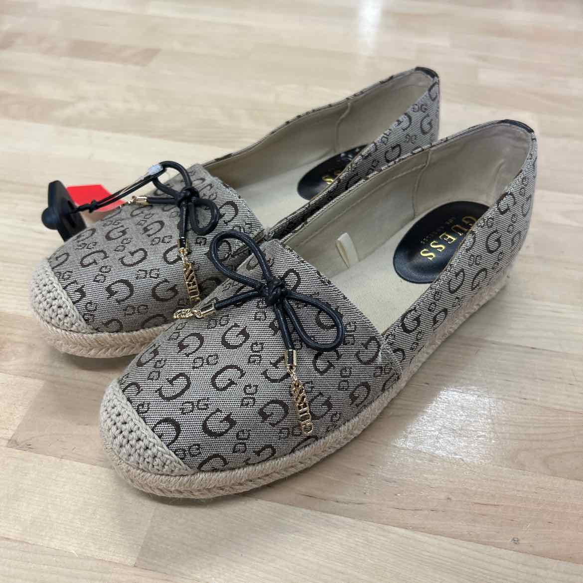 Guess Size 6.5 Brown Used Flats