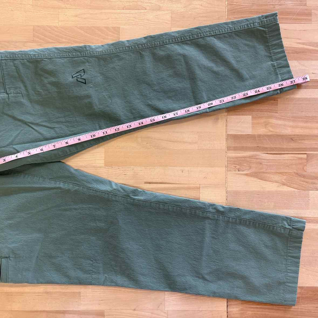 Eddie Bauer Size 4 Green Preloved Pants