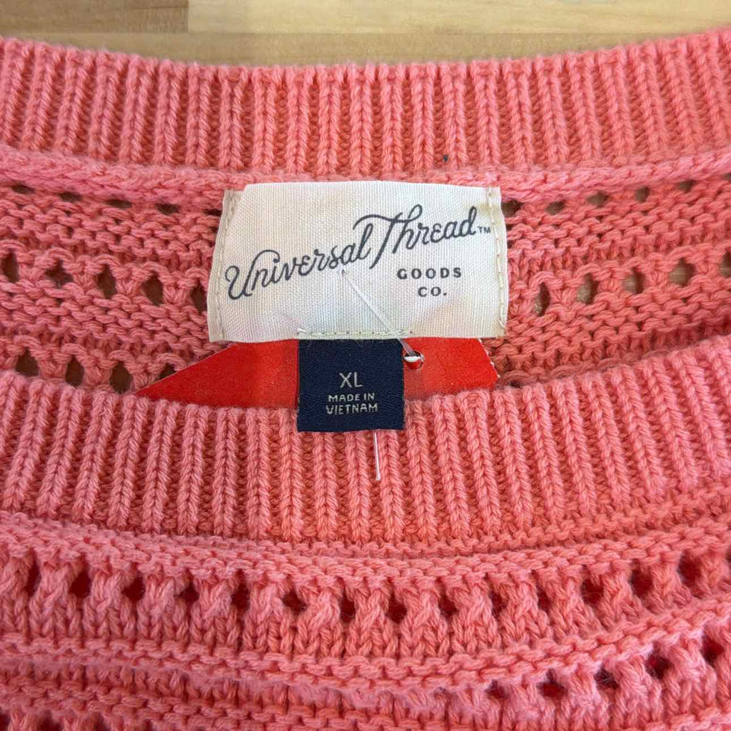 Universal Thread Size XL Peach Preloved Tank