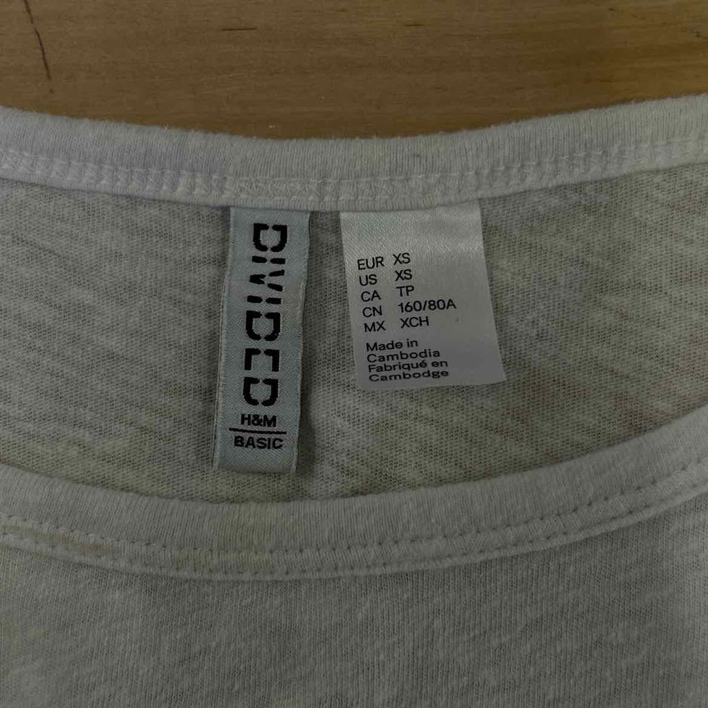 Divided Size XS White Longsleeve