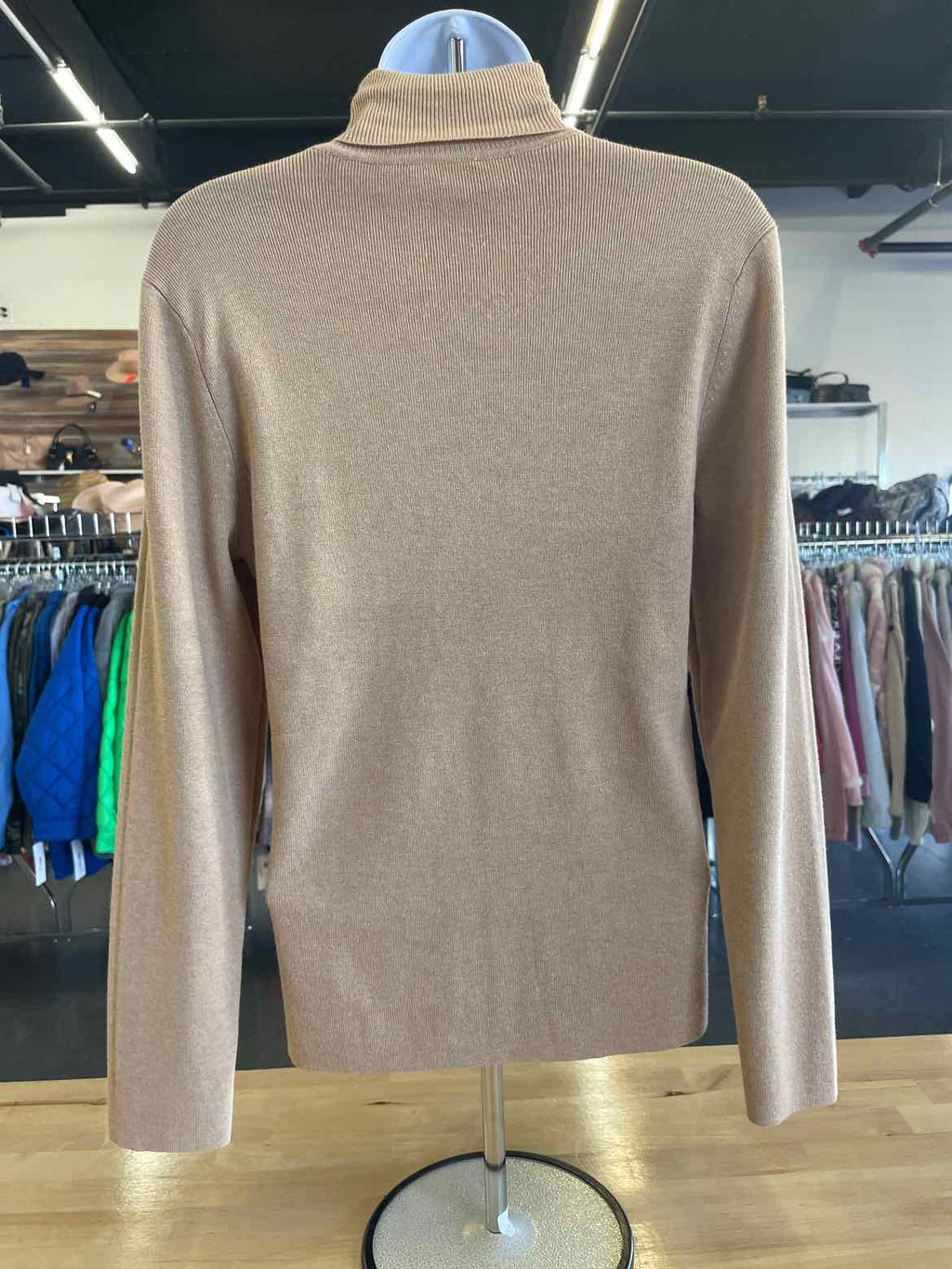 Chico's Size 1 Tan Turtleneck