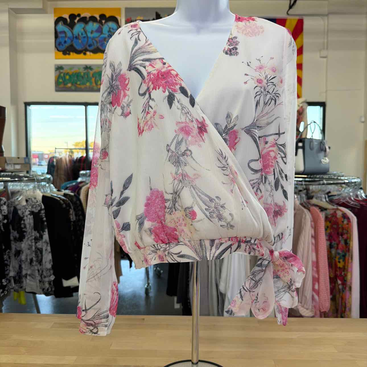 Leith Size M Pink/white Preloved Blouse